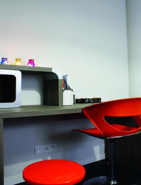 Uxco Omega Rouen Apartment Ruang foto