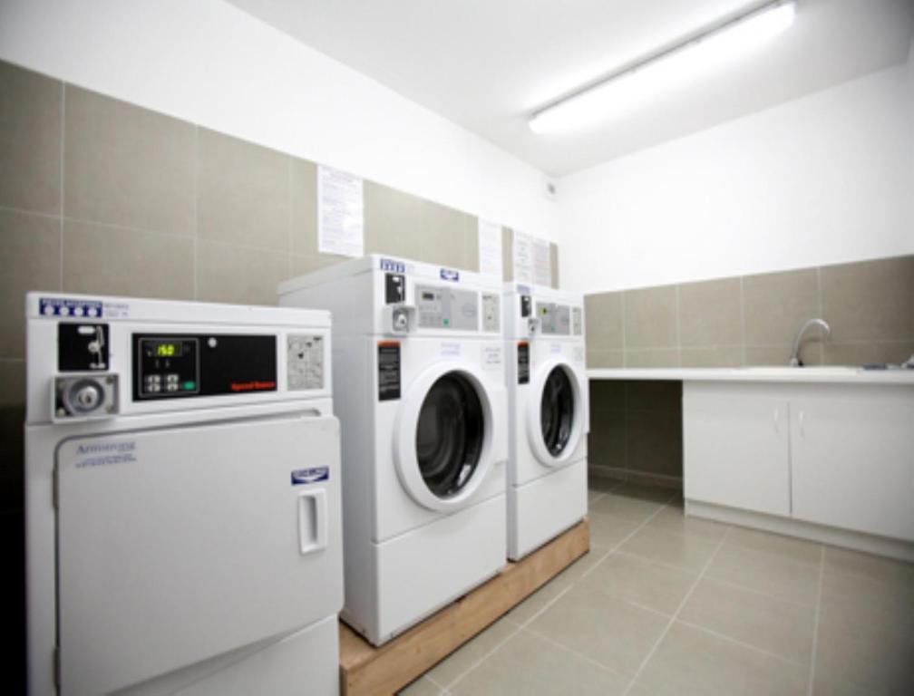 Uxco Omega Rouen Apartment Bagian luar foto